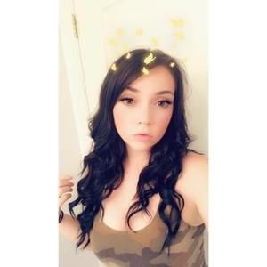 Meet your Posher, Leeann